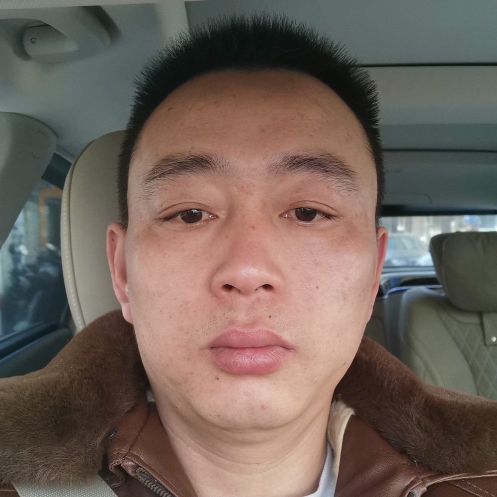秀发和忧虑的照片