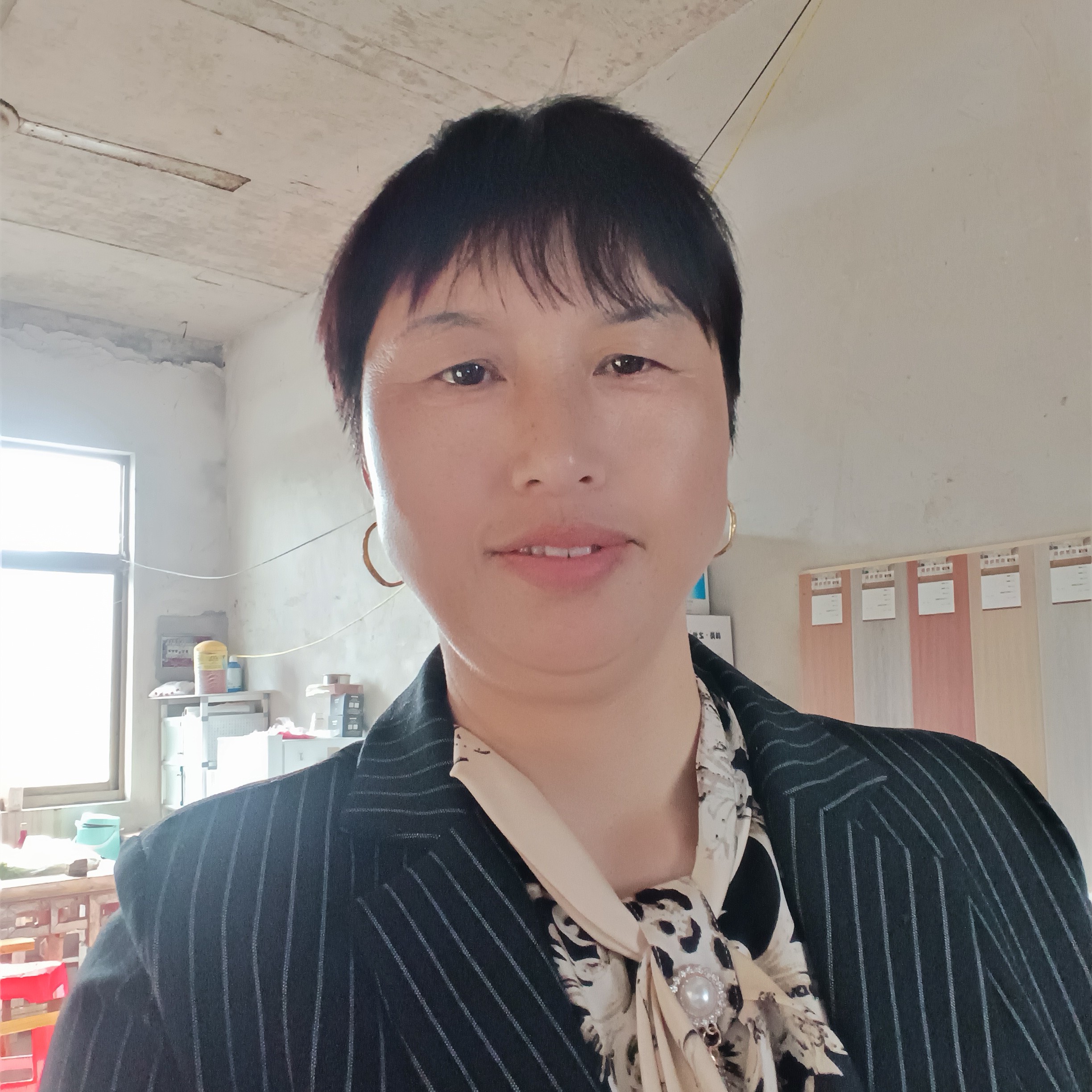 情话蹙眉落寂的照片