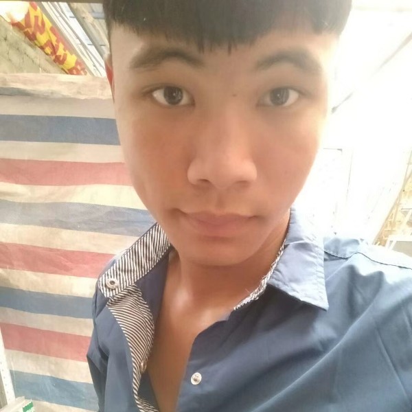 小男孩B的照片