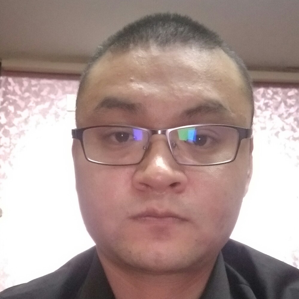 孤单使人憔悴的照片