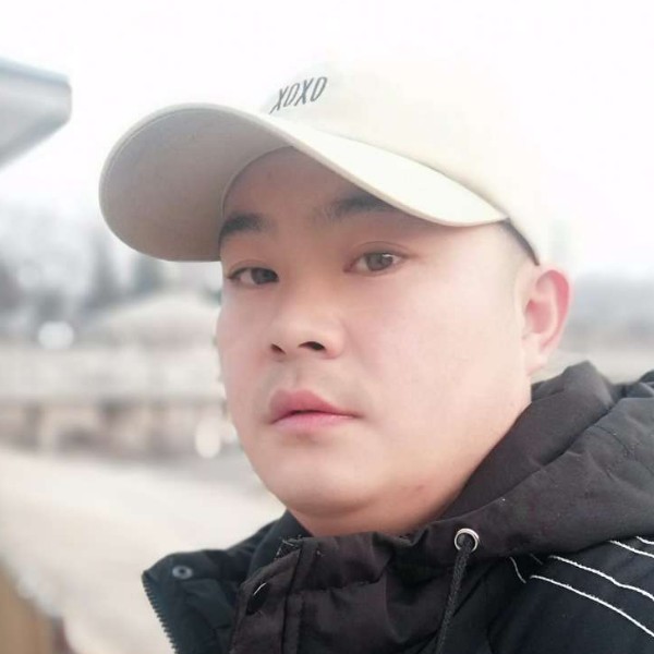 无限深拥春天的照片