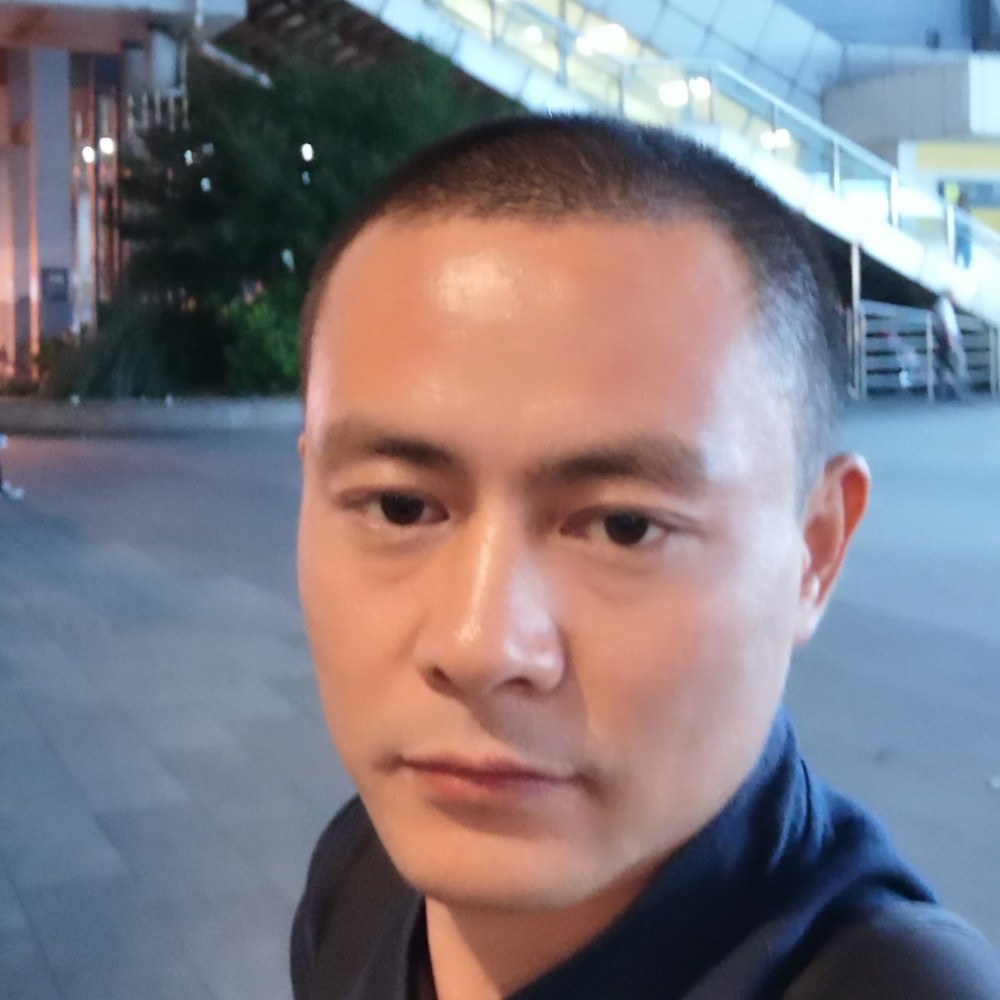 全名彭亮的照片