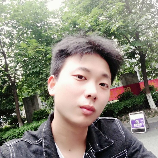 方羽的照片