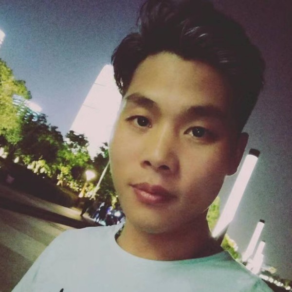 绝影正直的照片