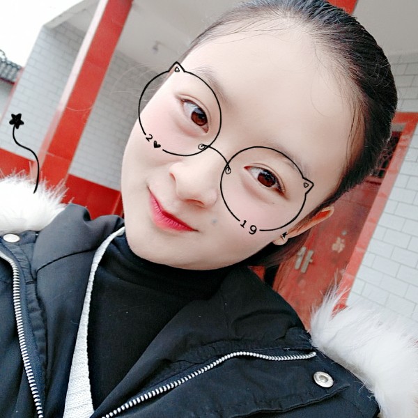看星星的女孩的照片