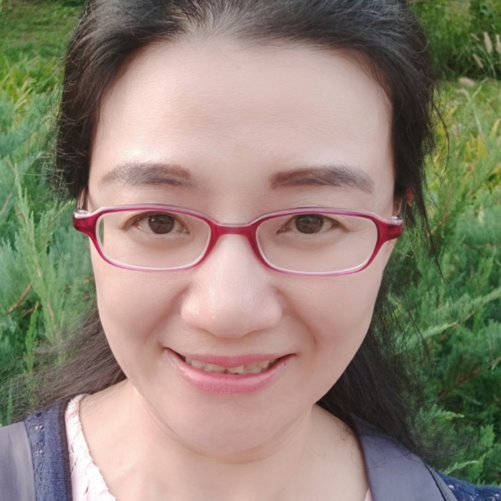 开心的荣儿的照片