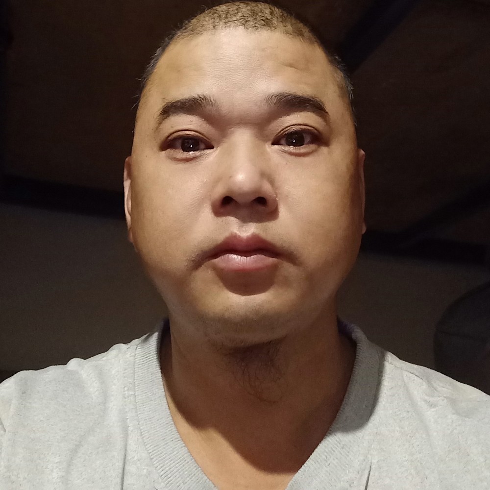 光头爱拼才会嬴的照片