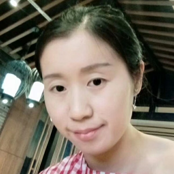 卡洛丽的照片