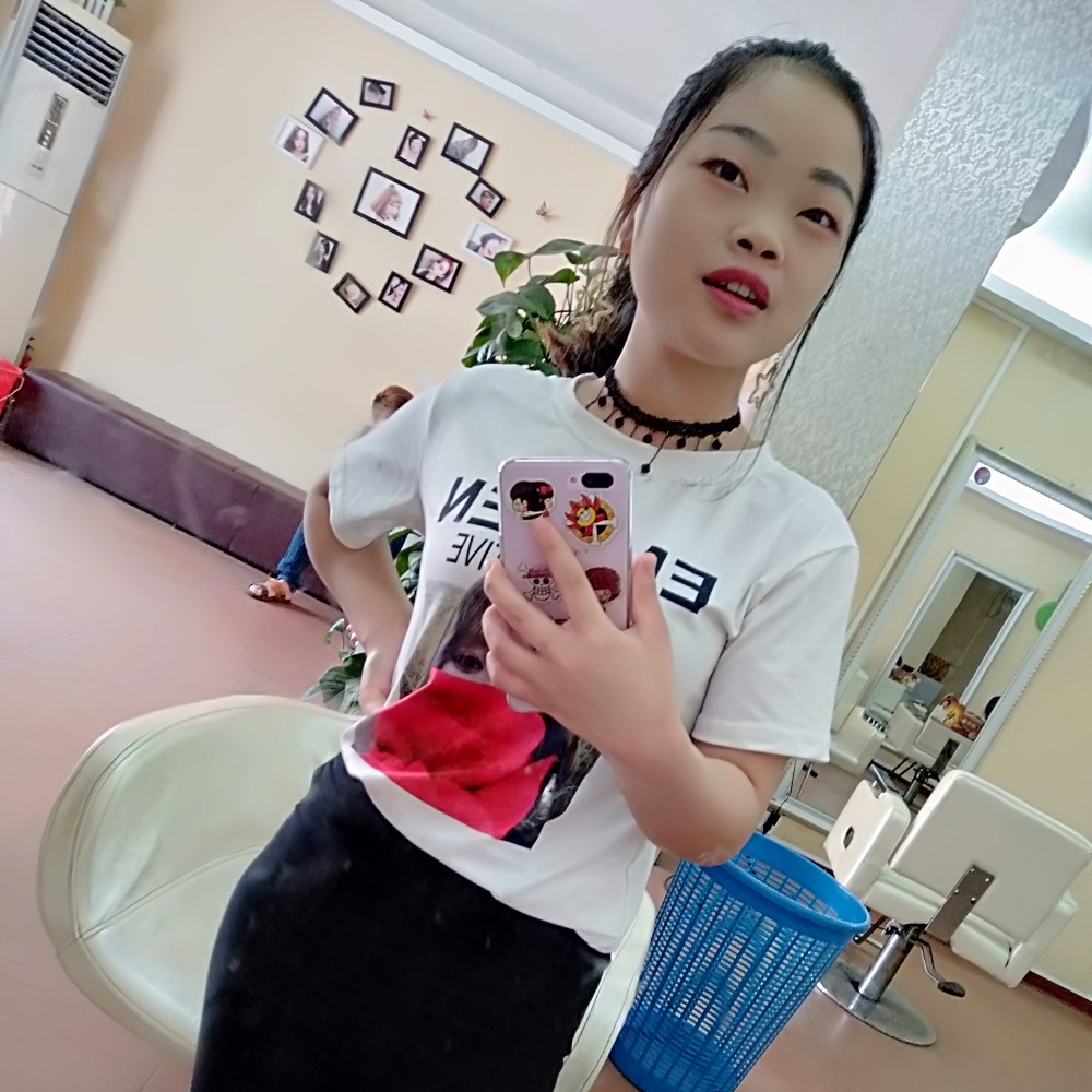 毁你女人做你神的照片