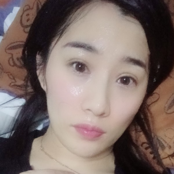 语歌与酒的照片