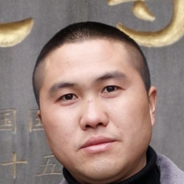 小伙给潇洒的照片