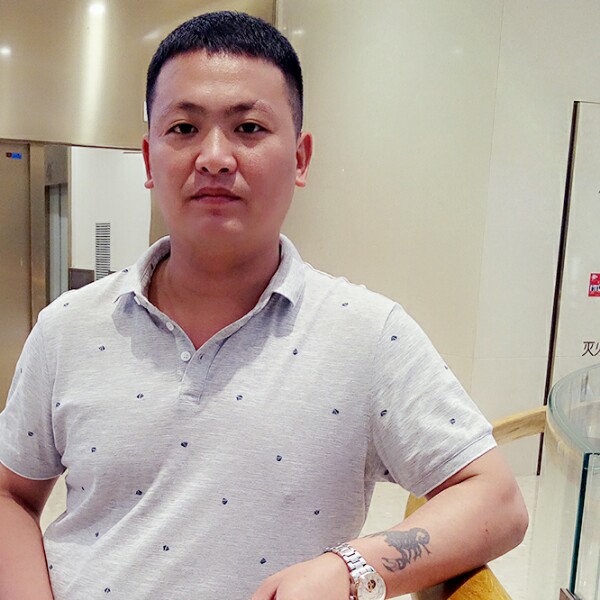 春媱冷静的照片