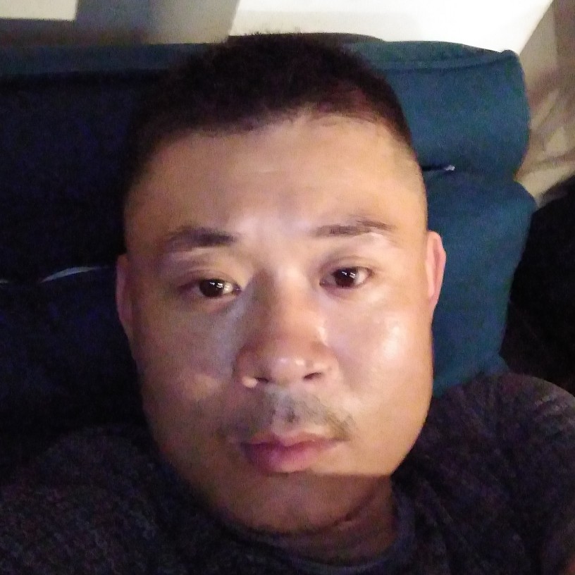 呆萌凝眸红牛的照片