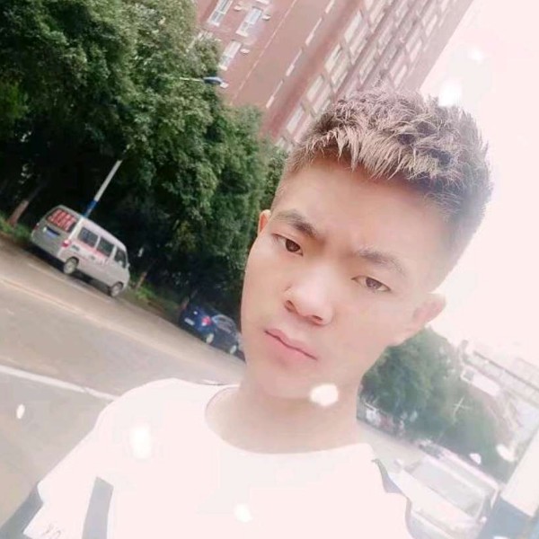 漓璃的照片