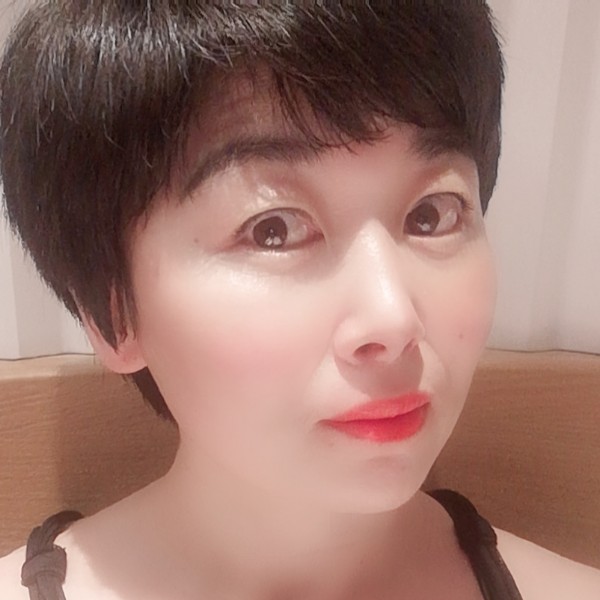喜欢成熟大叔的照片