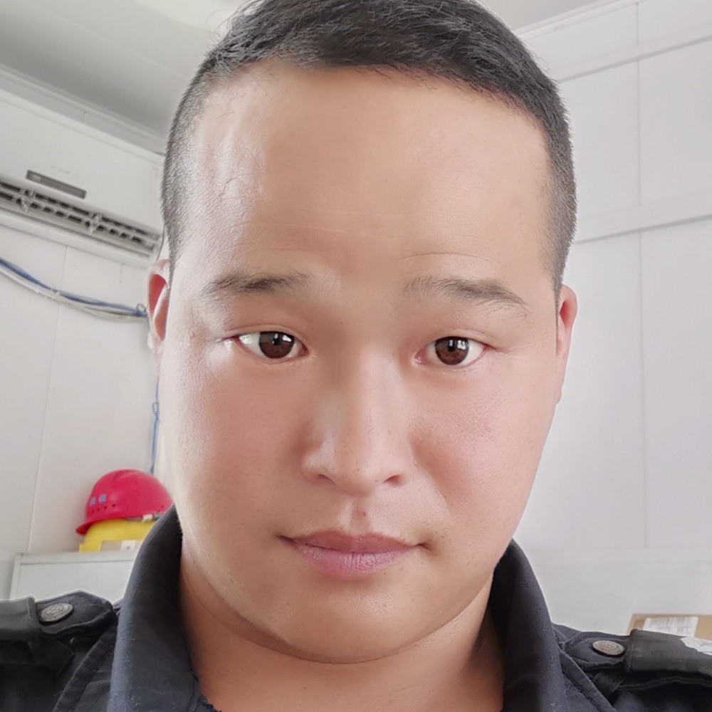 山水爱恋鲤鱼的照片