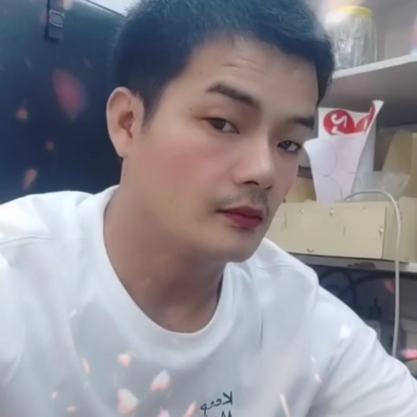 标致改变夏天的照片