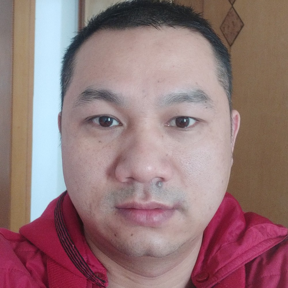 朴实白猫的照片