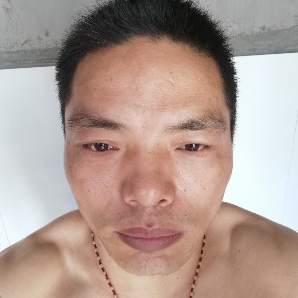 微笑的水壶的照片