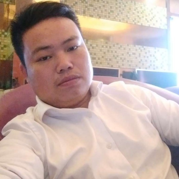 魁梧情动的照片