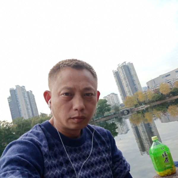 那一年的烟花的照片
