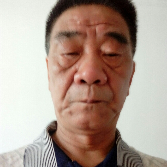 高贵电脑的照片