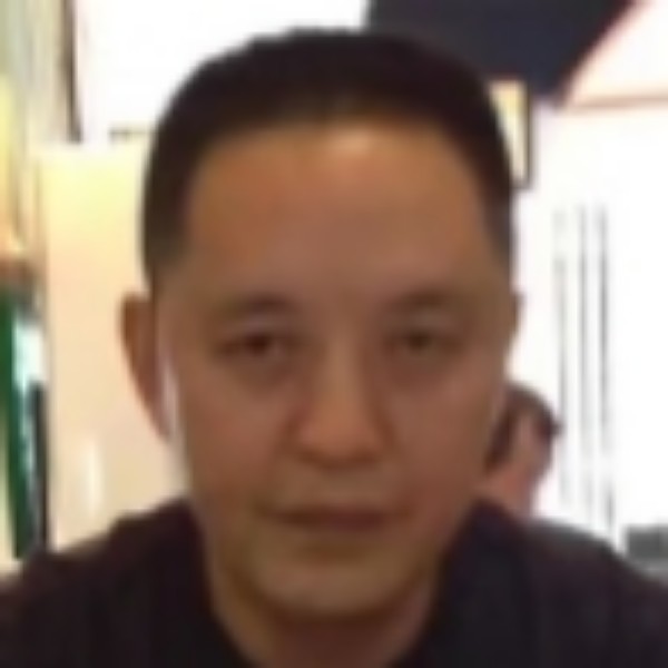 强健漫步汽车的照片