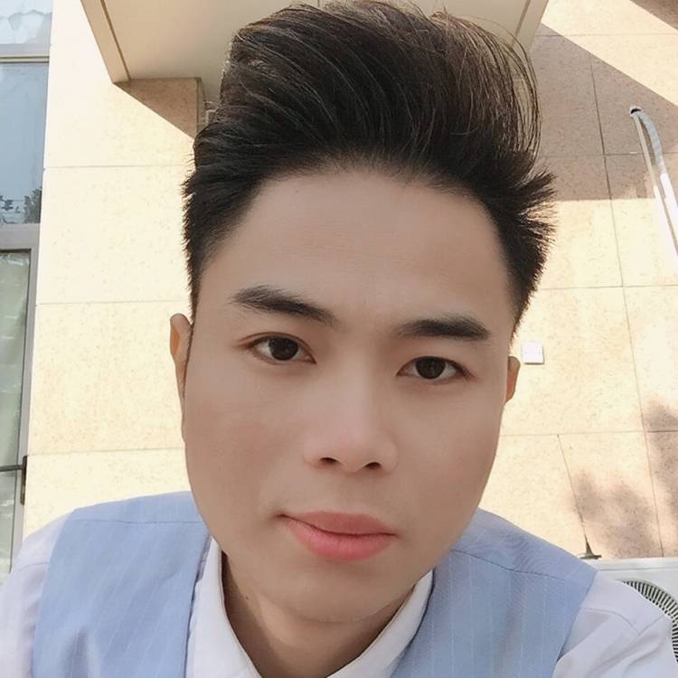 绿草爱听歌的照片
