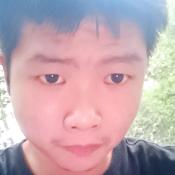 七月的风l的照片