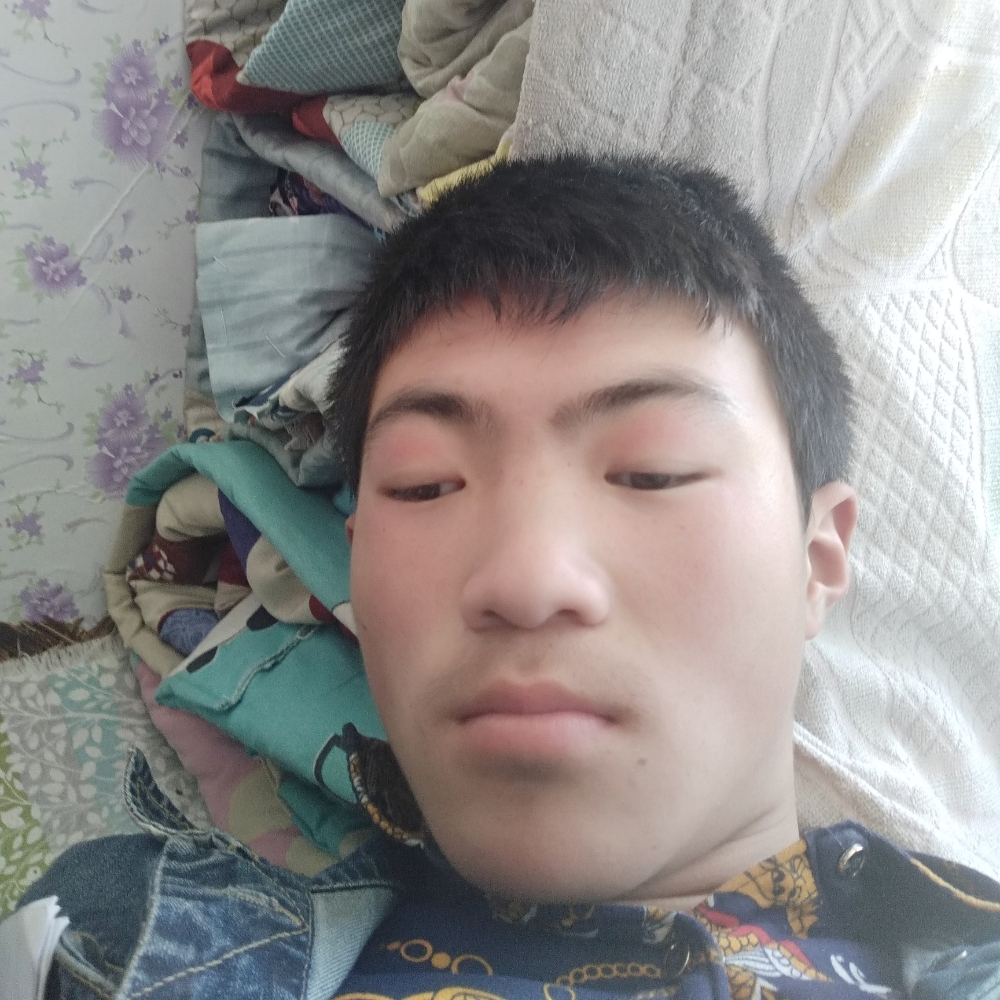 翩飞深拥花生的照片