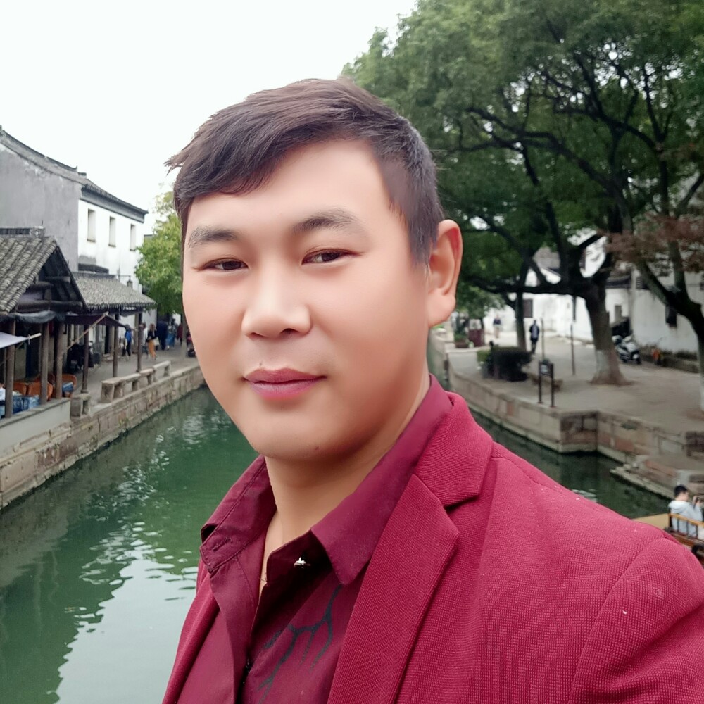无辜闻晨曦的照片