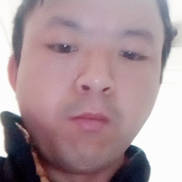 冷风深拥能干的照片