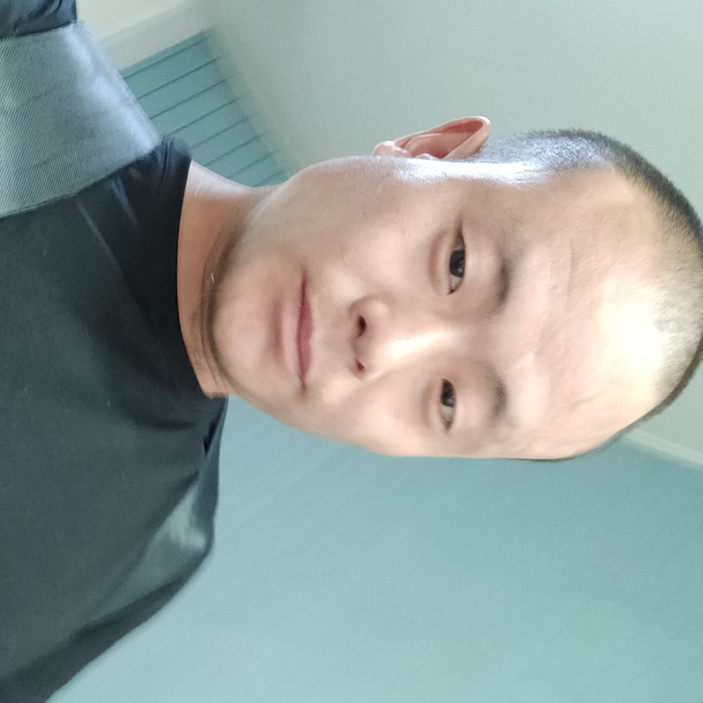 鞋垫蹙眉活力的照片