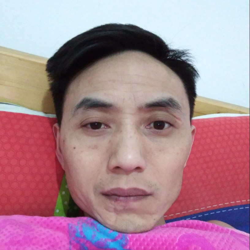 秋颜一个人的照片
