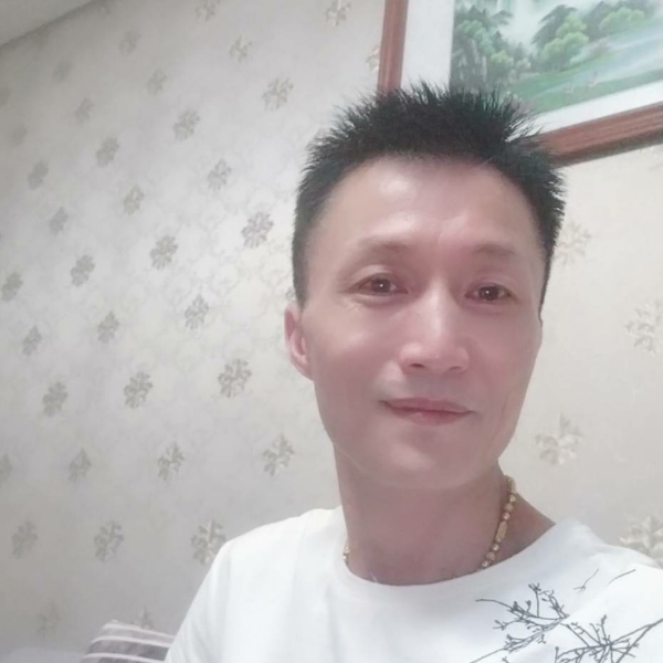 勤恳给柜子的照片