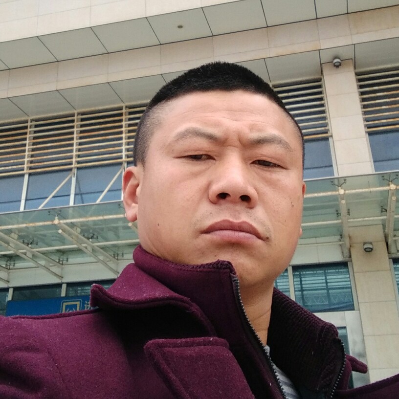 迷离电源的照片