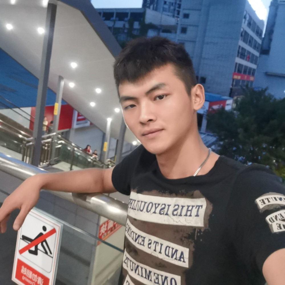 如梦愿独寂的照片
