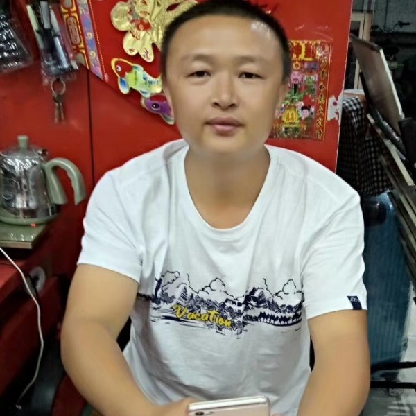 黄艳军的照片