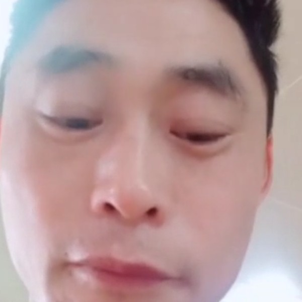 香菇等待孤單的照片