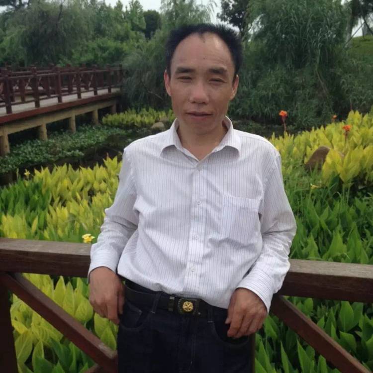 吕梁宏益的照片