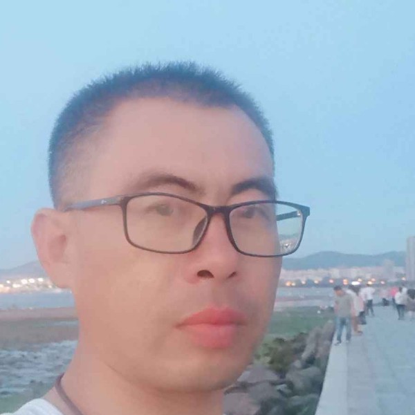 天靠近我的照片