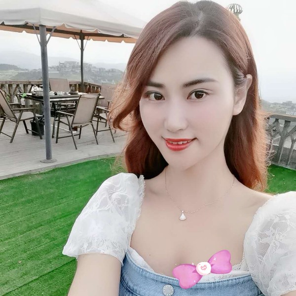 香水倾心傲娇的照片
