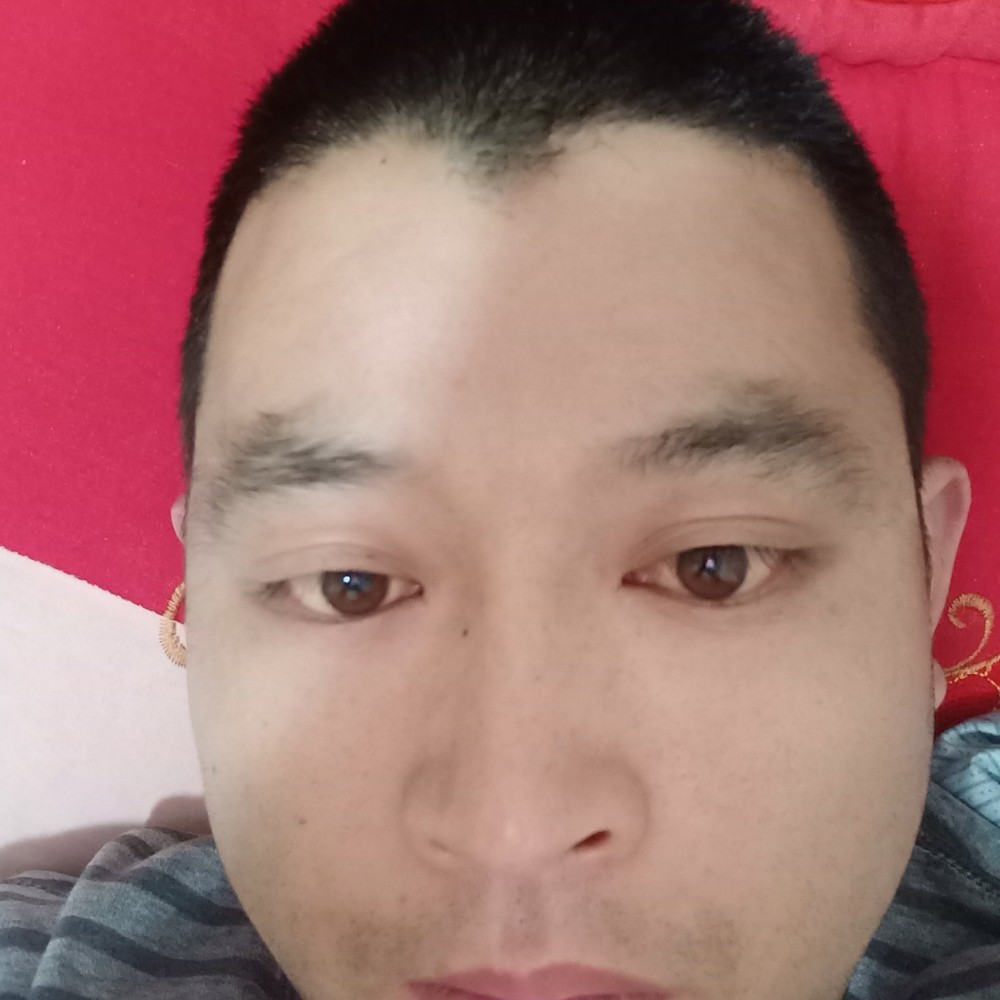 严江的照片