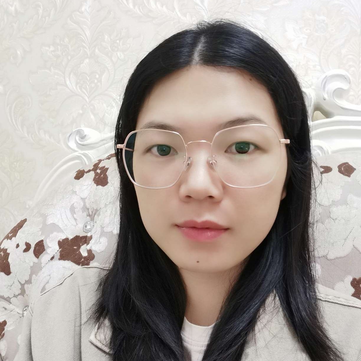 陈燕玲的照片