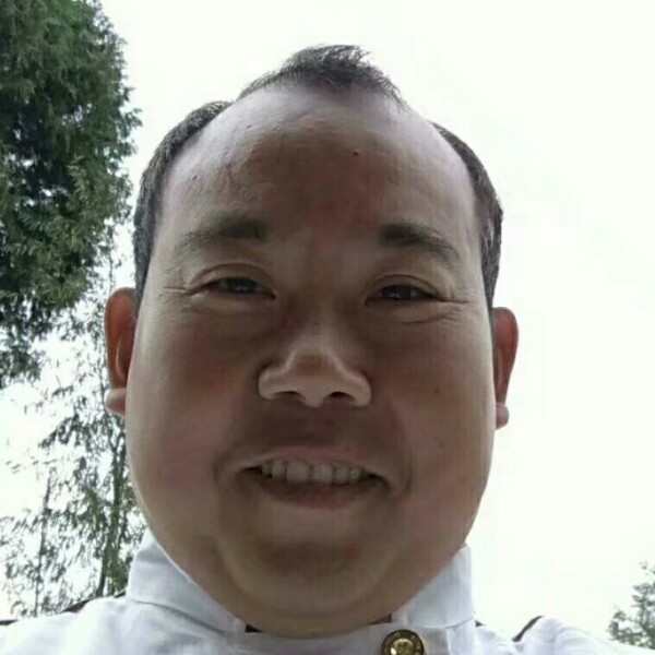 眼神亲爱的的照片