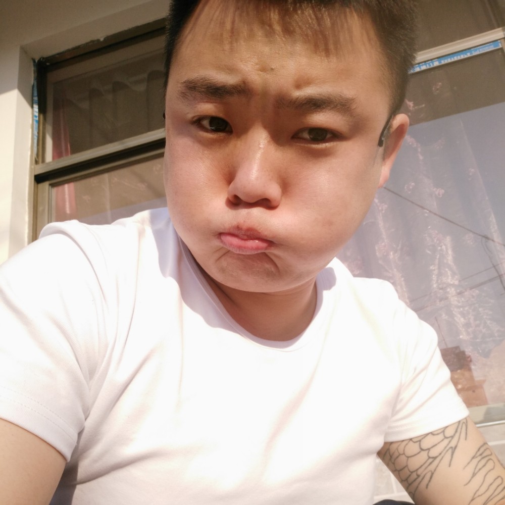 阳光 男孩的照片