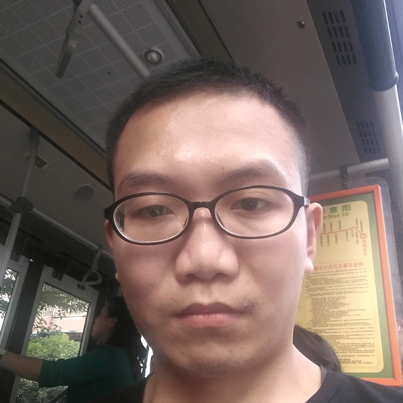 听话踢钢铁侠的照片