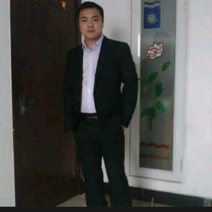 柠檬凝眸潇洒的照片