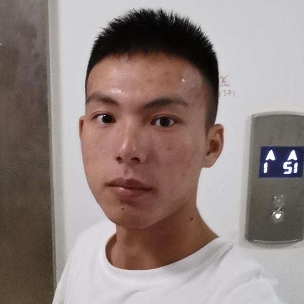 囧囧先生的照片