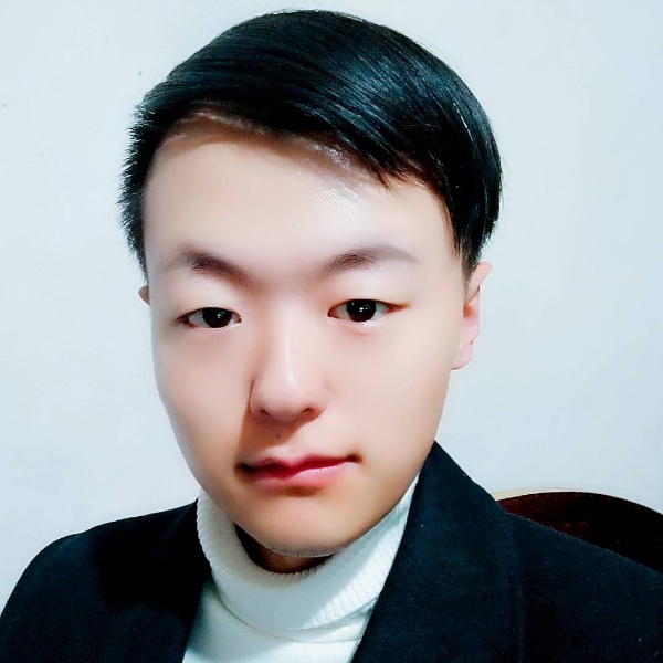 封虚的花的照片